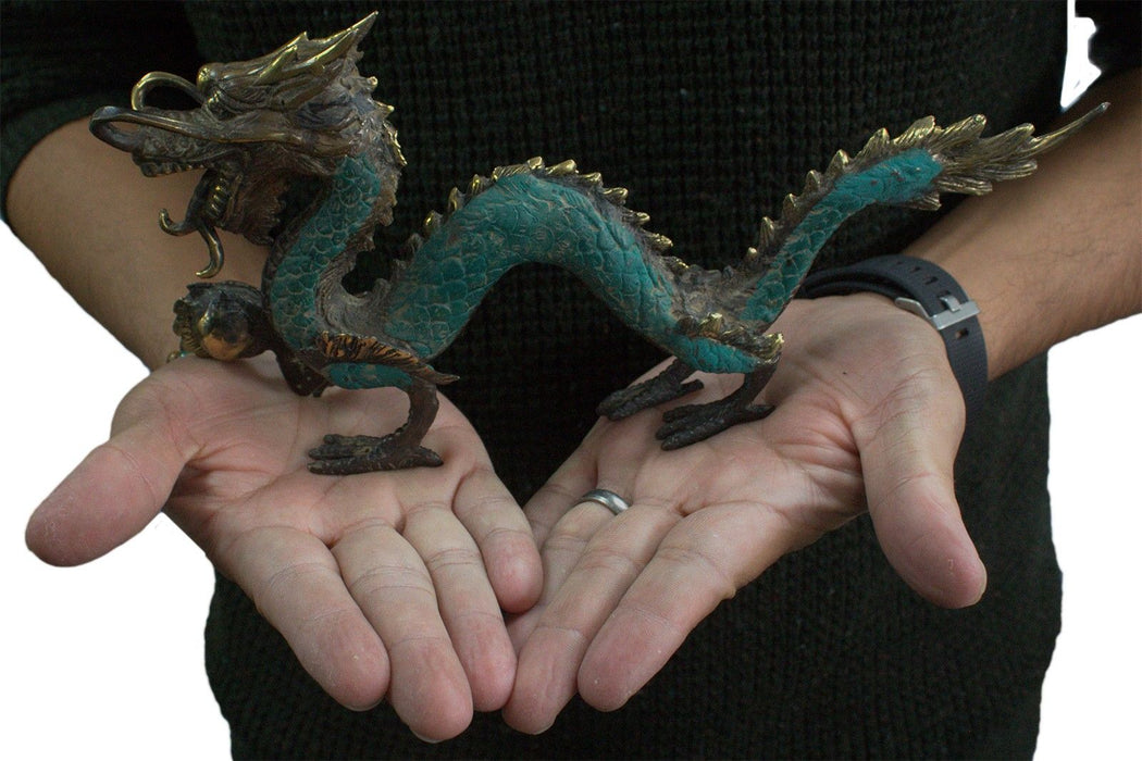 Mittlerer Feng Shui Drache mit Kugel - 27cm