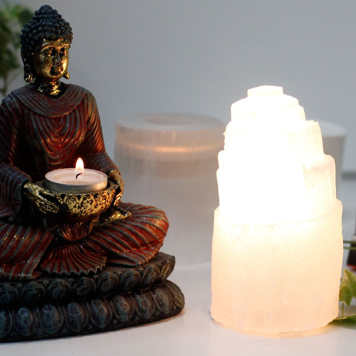 Natürliche Selenit-Turmlampe (15 cm)