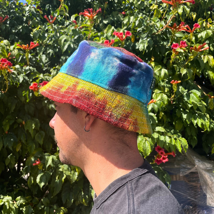 Geflickter Hanf- und Baumwoll-Boho-Festivalhut – Batik
