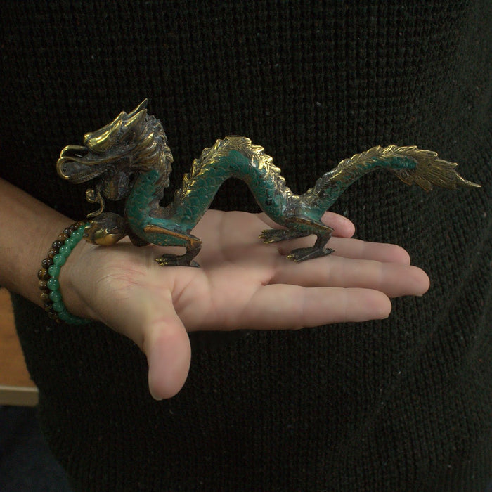 Kleiner Feng-Shui-Drache mit Kugel – 20 cm