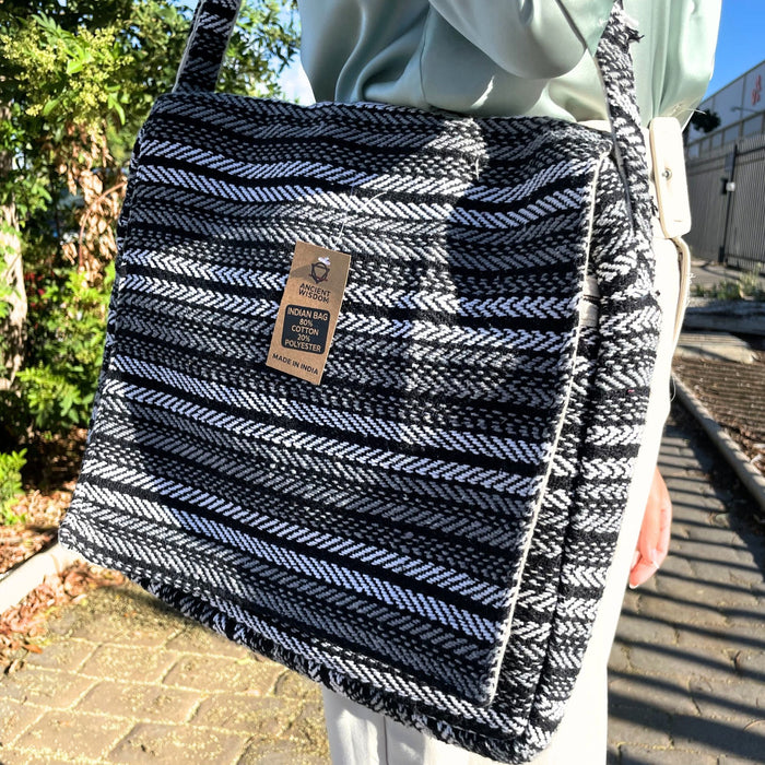 Banjar Laptoptasche - Graue Streifen