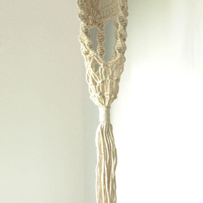 Langer Makramee-Blumenampel - Rattan-Ring