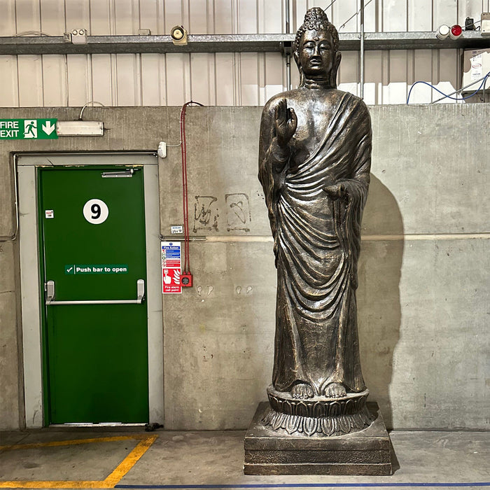 Großer antiker stehender Buddha in Gold – 3 m