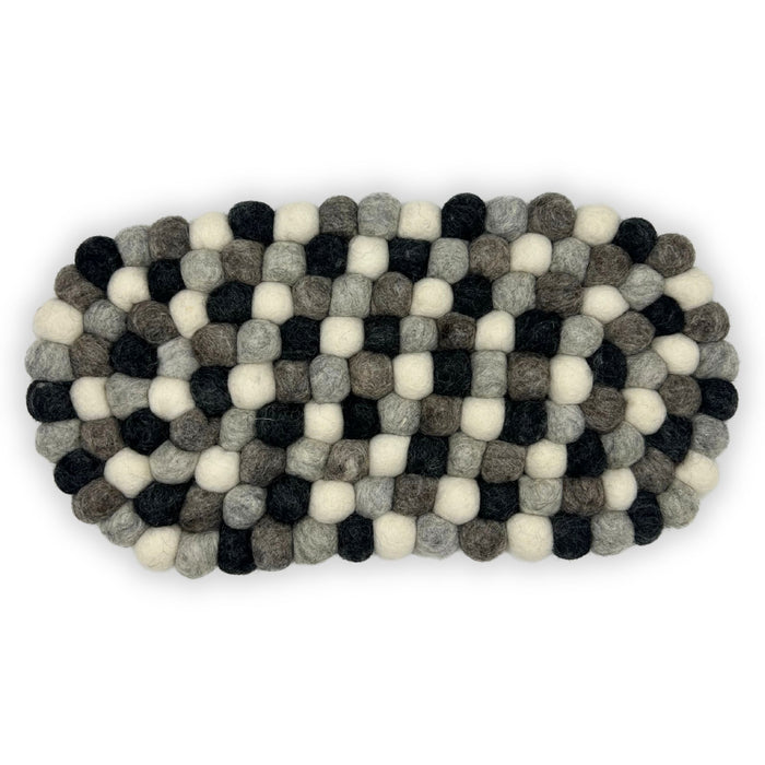 Mehrfarbige Filzkugel-Tischmatte – Oval