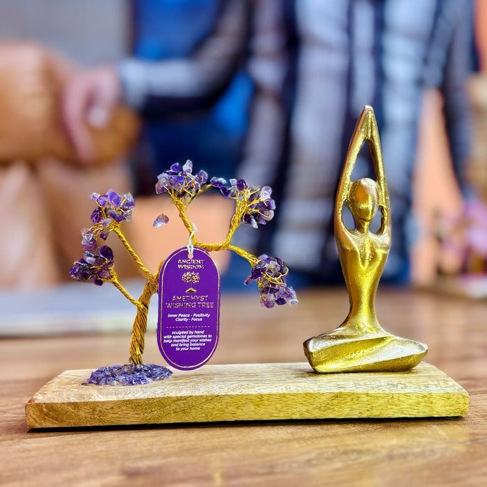 Edelstein Yoga Garten - Sukhasana-Haltung, Amethyst