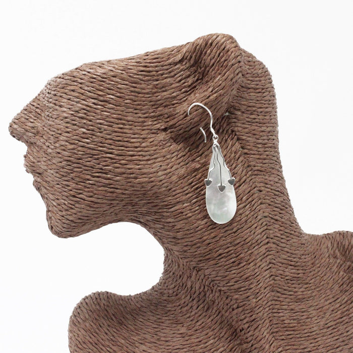 Boucles d'oreilles en argent sterling et nacre - Trois cœurs