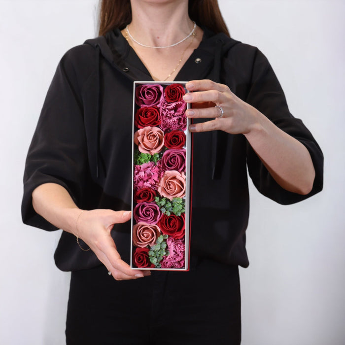 Soap Flower Gift Box - Vintage Red Roses