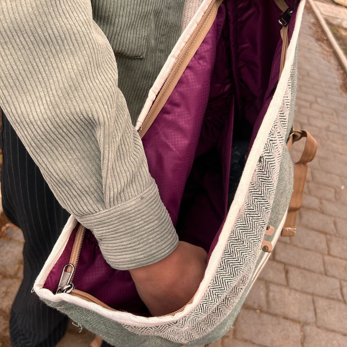 Hanf Trekking Rucksack mit Rollen - Salbeigrün