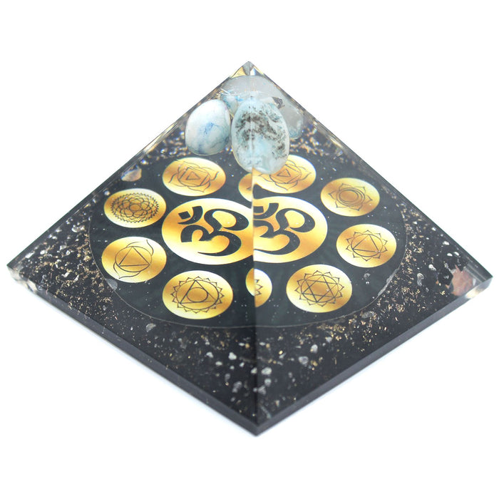 Orgonit-Pyramide – Mitternachts-Om-Chakra (Groß)