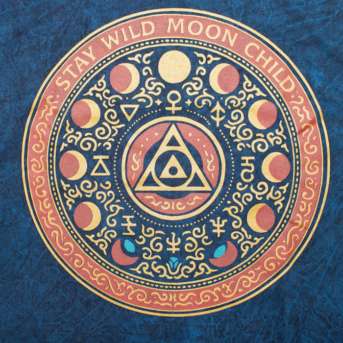 Baumwoll-T-Shirt in Stonewashed-Optik – Stay Wild Moon Child, Blau (Medium)