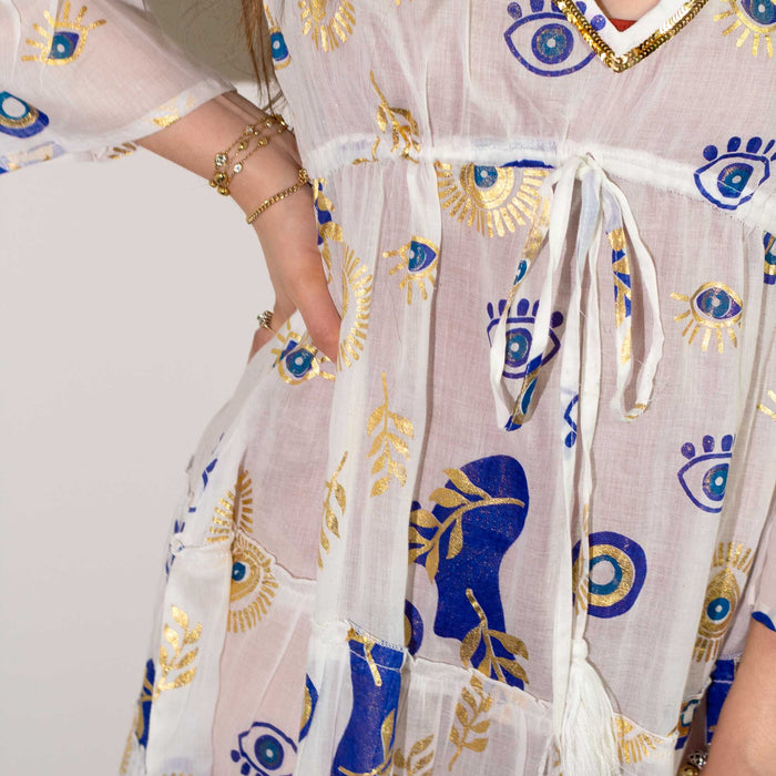 Baumwolldruckkleid (L/XL) – Böser Blick, Weiß mit Blau & Gold