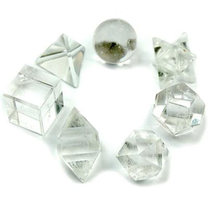 Geometrisches siebenteiliges Kristallset – klarer Quarz