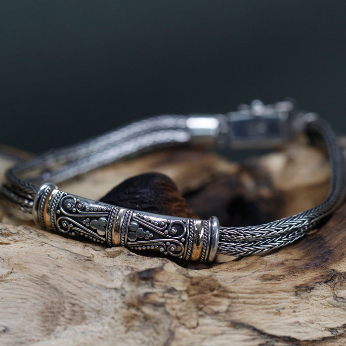 Armband aus Sterlingsilber und 750er Gold – Doppelgliederkette, Schnörkel