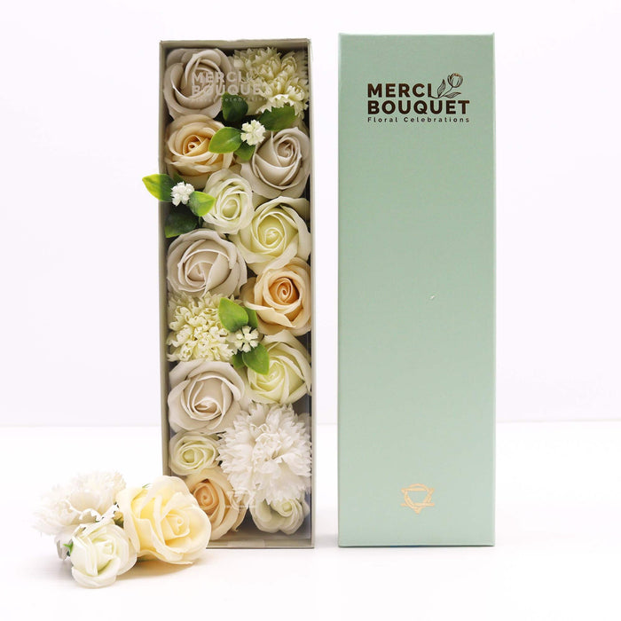 Geschenkbox Seifenblumen – Weiß & Elfenbein – Hochzeitssegen