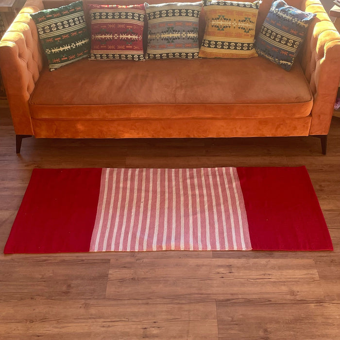 Gestreifter indischer Baumwollteppich – Rot / Rosa