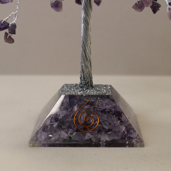 Edelsteinbaum Amethyst mit Organit-Basis – 320 Steine
