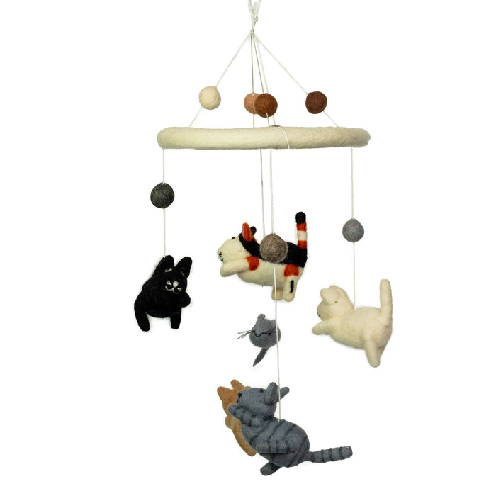 Handgefertigtes Filz-Mobile – Katze & Mäuse