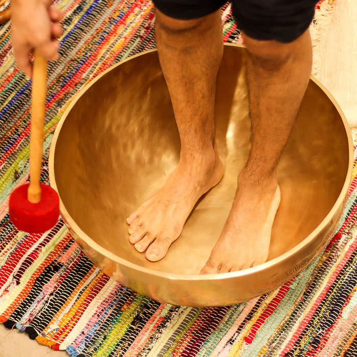Huge Vibrational Feet Standing Bowl - Plain, 50cm