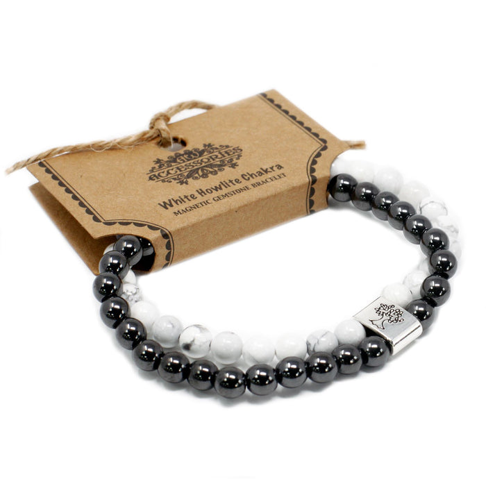 Magnetisches Edelsteinarmband – Weißer Howlith & Chakra-Steine