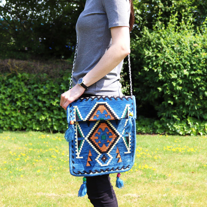 Kilim Sommer Umhängetasche – Himmelblau