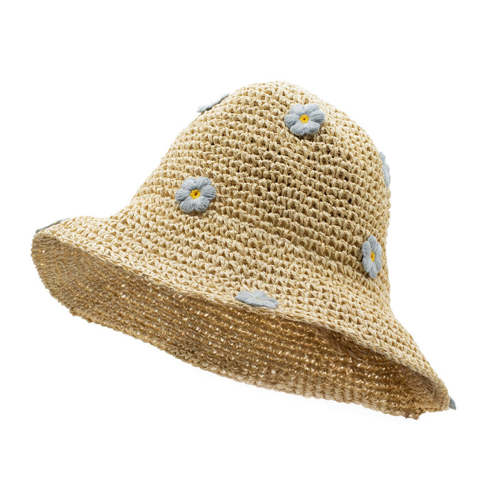 Schlapphut mit Stroh und blauen Blüten
