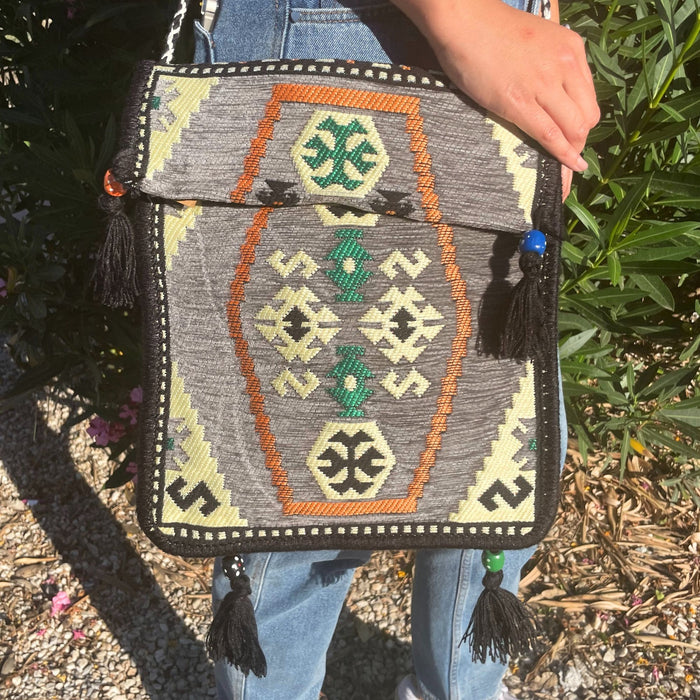 Kilim Sommer-Umhängetasche – Hellgrau