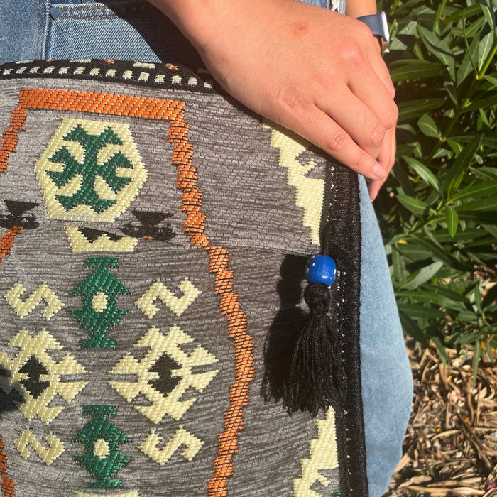Kilim Sommer-Umhängetasche – Hellgrau