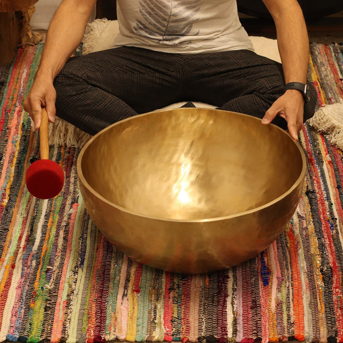 Huge Vibrational Feet Standing Bowl - Plain, 50cm
