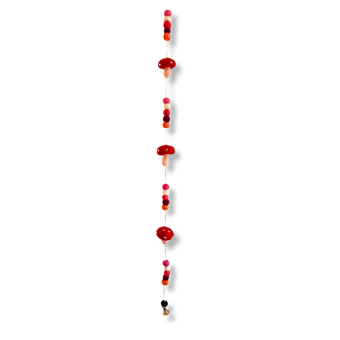 Décoration murale en feutre - Champignons rouges