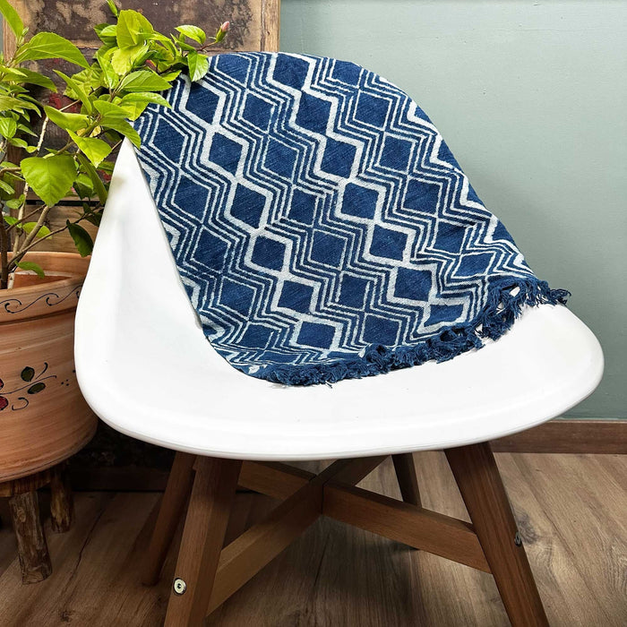 Chemin de table Indigo fait main - Motif Heerak