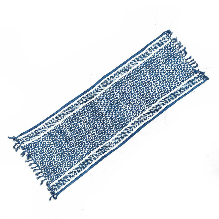 Chemin de table Indigo fait main - Madjid Tiles