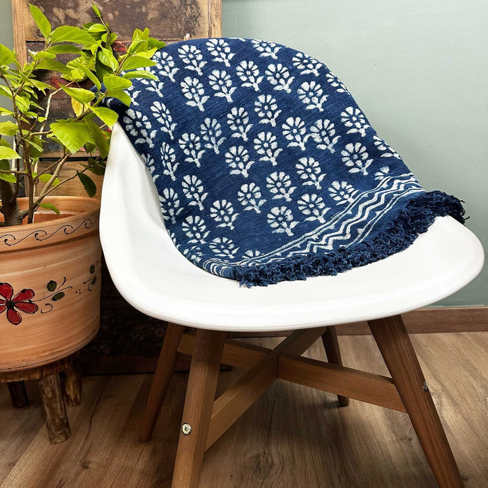 Jeté Indigo Fait Main - Chhota Flower