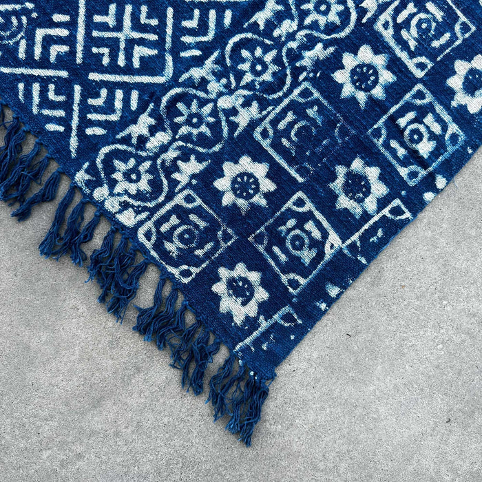 Handgemachter Indigo-Überwurf - Desi-Streifen